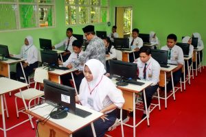 foto siswa-siswi ikuti unkb
