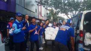 foto Dedy Prasetyo (bertopi) bacaleg partai demokrat kota surabaya