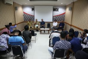 foto jumpa press
